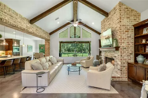 1496 County Road 318, Centerville, TX 75833