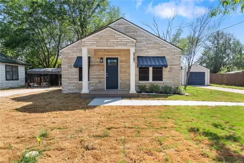 2707 Flanigan St, Bryan, TX 77801