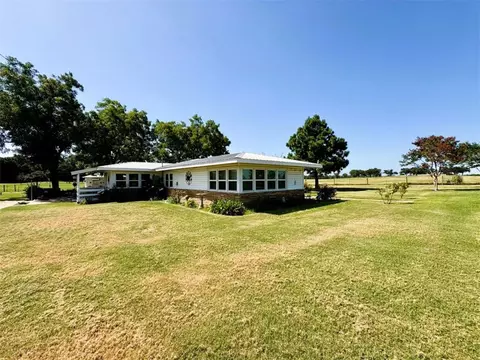 9596 W Us Highway 79, Hearne, TX 77859