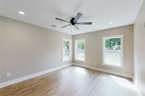 Living - 913 Travis St, Bryan, TX 77803 photo 5 of 5