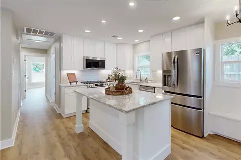 Kitchen - 913 Travis St, Bryan, TX 77803 photo 2 of 5