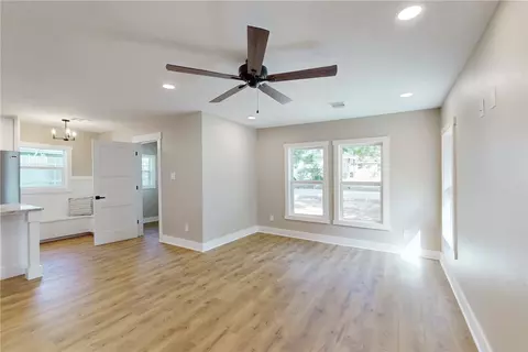 Living - 913 Travis St, Bryan, TX 77803 photo 2 of 5