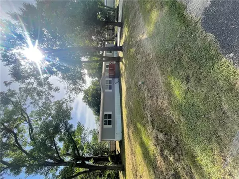 1503 Douglas St, Bryan, TX 77808 photo 2