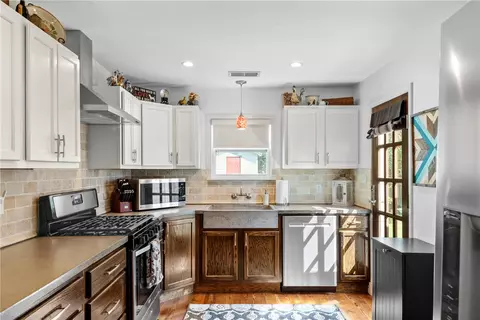 Kitchen - 202 Bizzell St, Bryan, TX 77801 photo 2 of 5
