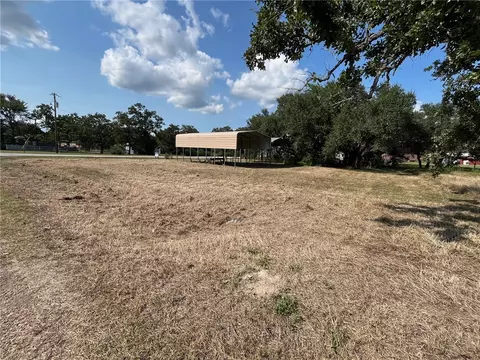 901 903 Parallel Road Rd, Somerville, TX 77879