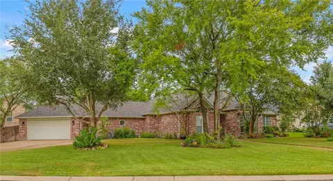 2032 Ravenstone Loop, College Station, TX 77845