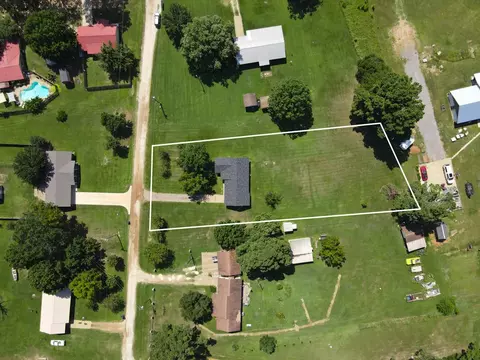 155 County Road 1815, Crockett, TX 75835