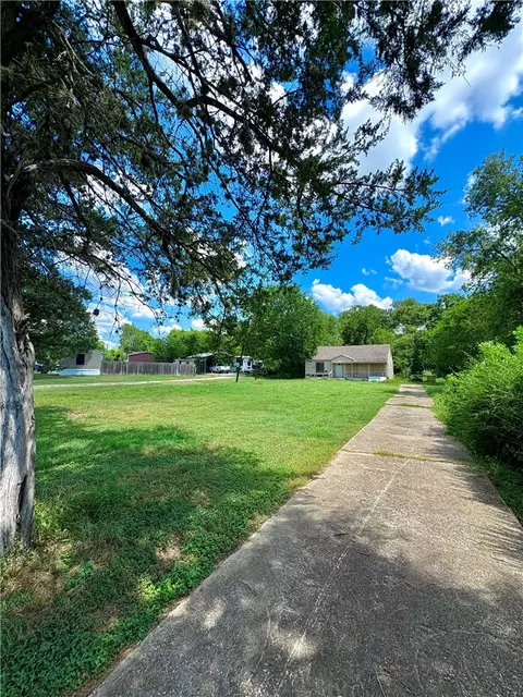 1111 Boulevard St, Bryan, TX 77803 photo 10
