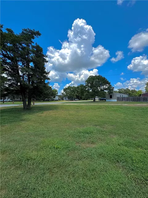 1111 Boulevard St, Bryan, TX 77803 photo 5