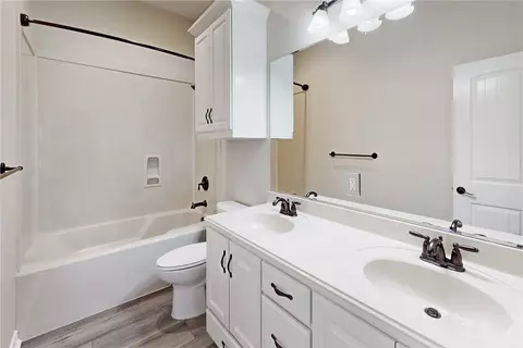 Bath - 2902 Alba Ct, Bryan, TX 77808 photo 1 of 3