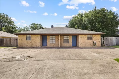 812-814 San Benito Dr, College Station, TX 77845