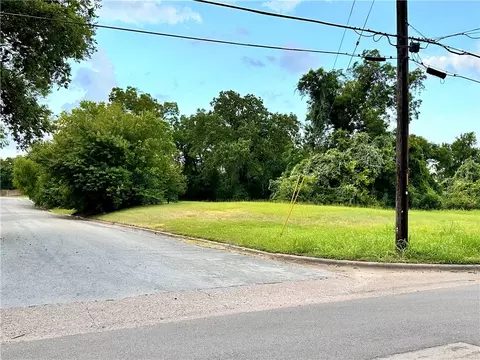 0000 Hall St, Bryan, TX 77803 photo 4