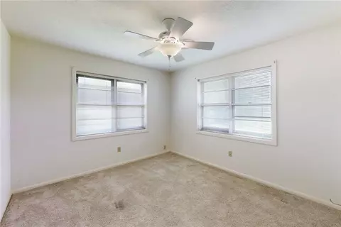 Bedroom - 605 Walker St, Bryan, TX 77802 photo 4 of 7