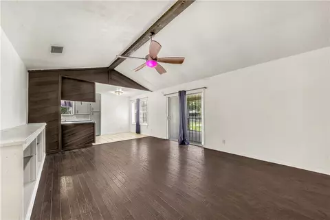 3210 Sandpiper Cir, Bryan, TX 77802 photo 4