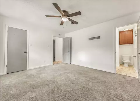 3210 Sandpiper Cir, Bryan, TX 77802 photo 13