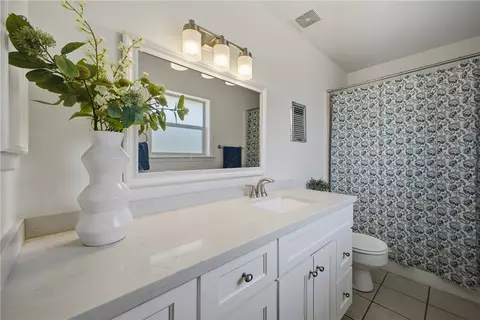 Bath - 3702 Tanglewood Dr, Bryan, TX 77802 photo 2 of 2