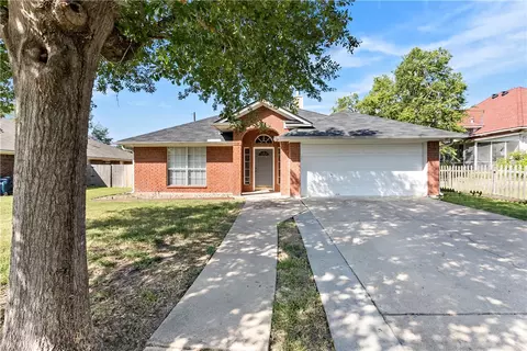 1706 Laura Ln, College Station, TX 77840