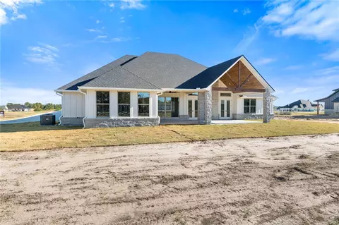 Exterior - 7899 Mathis Creek Dr, Bryan, TX 77808 photo 7 of 7