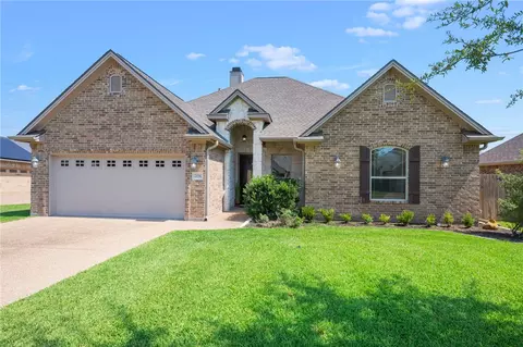 2134 Chestnut Oak Cir, College Station, TX 77845
