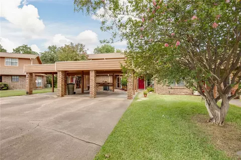 Exterior - 2819 Oakside Dr, Bryan, TX 77802 photo 1 of 7