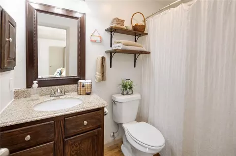 Bath - 2819 Oakside Dr, Bryan, TX 77802 photo 3 of 3