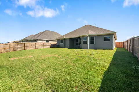 Exterior - 2813 Spector Dr, Bryan, TX 77808 photo 7 of 8