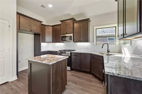 Kitchen - 2813 Spector Dr, Bryan, TX 77808 photo 4 of 9