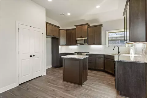 Kitchen - 2813 Spector Dr, Bryan, TX 77808 photo 3 of 9