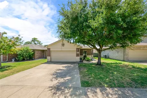 4304 Spring Garden Dr, College Station, TX 77845