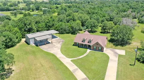 9945 Oxford Cemetery Rd, Madisonville, TX 77864