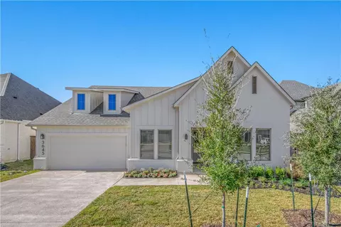 3645 Slocum Hill Dr, College Station, TX 77845