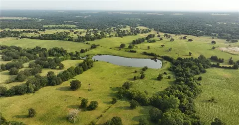 9601 Fm-1428, Midway, TX 75852