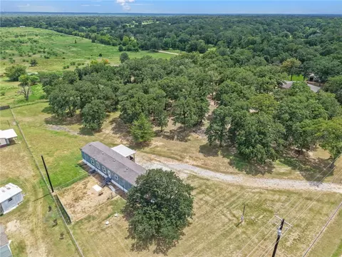 9150 Hensarling Ln, Bryan, TX 77808 photo 3