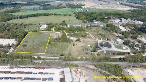 4242 W 28th St, Bryan, TX 77803