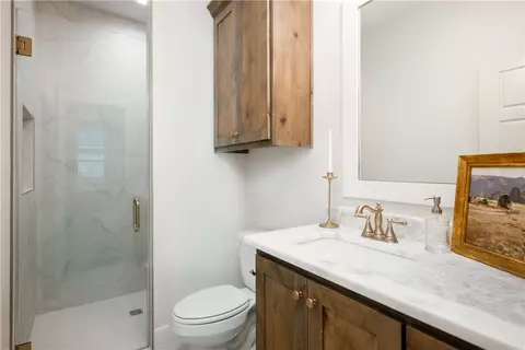 Bath - 3545 Chantilly Path, Bryan, TX 77808 photo 5 of 6