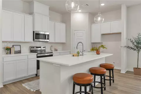Kitchen - 3520 Pointe Du Hoc Dr, Bryan, TX 77808 photo 3 of 4