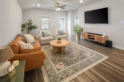 1125 Kennesaw Dr, College Station, TX 77845