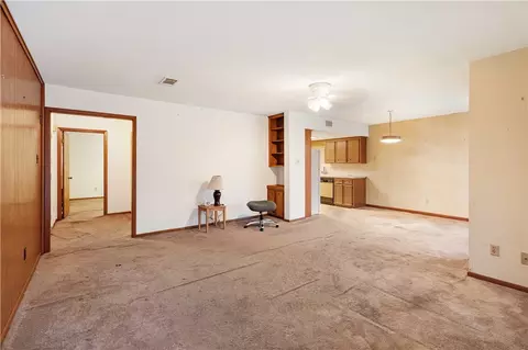 Living - 601 Cache Cove B, Bryan, TX 77802 photo 1 of 4
