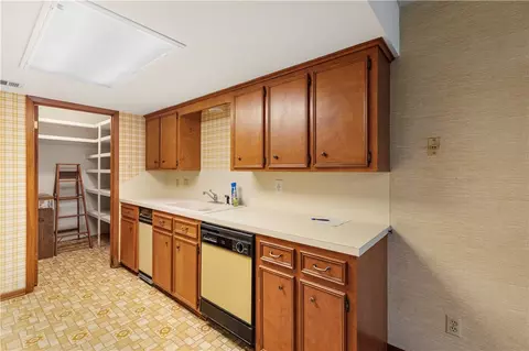 Kitchen - 601 Cache Cove B, Bryan, TX 77802 photo 3 of 3