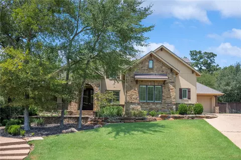 3201 Willow Ridge Dr, Bryan, TX 77807