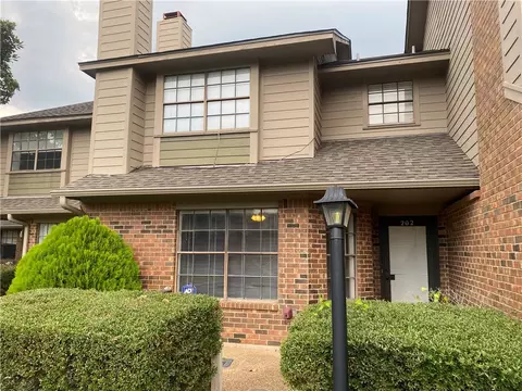 2400 Longmire Drive 202, College Station, TX 77845