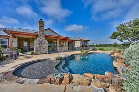 41968 Kelley Rd, Hempstead, TX 77445