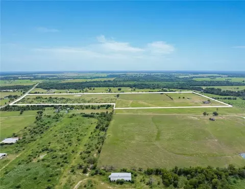 8993 E Osr, Hearne, TX 77859