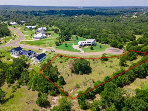 18977 Glenmeadows Ln, College Station, TX 77845