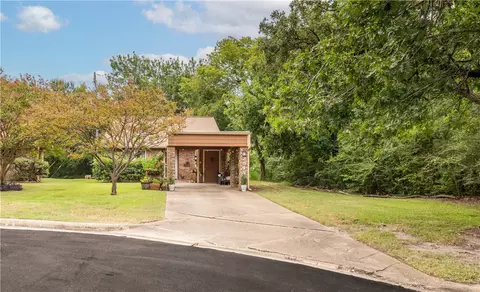 2849 Oakside Dr, Bryan, TX 77802