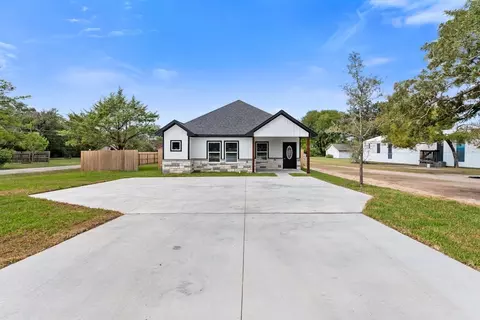 Exterior - 414 Vincent St, Bryan, TX 77803 photo 4 of 5