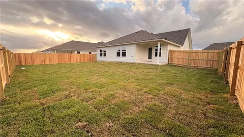 5411 Smith Lake Blvd, Bryan, TX 77807 photo 6