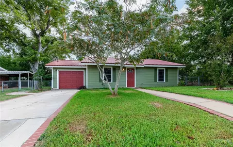 103 S Porter St, Caldwell, TX 77836