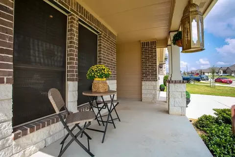 Exterior - 2033 Chief St, Bryan, TX 77807 photo 3 of 5