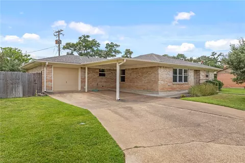 2310 Morningside Dr, Bryan, TX 77802 photo 6